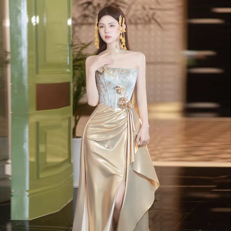 New Chinese-Style Morning Gown 2026 New Model Light Luxury Niche High-End Strapless Bride's Toast Dress Engagement Heavy-Duty Formal Dress for Women