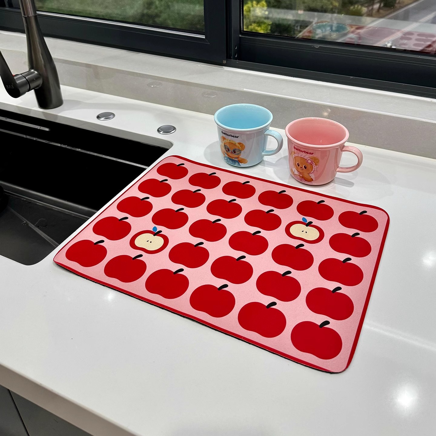 Cartoon Cute Apple Kitchen Cooking Table Diatom Mud Drain Mat Stain-Resistant Wear-Resistant Dust-Proof Water-Absorbent Desktop Placemat
