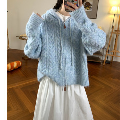 加厚麻花羊毛显白连帽毛衣外套女韩版秋冬新宽松百搭织拉衫潮