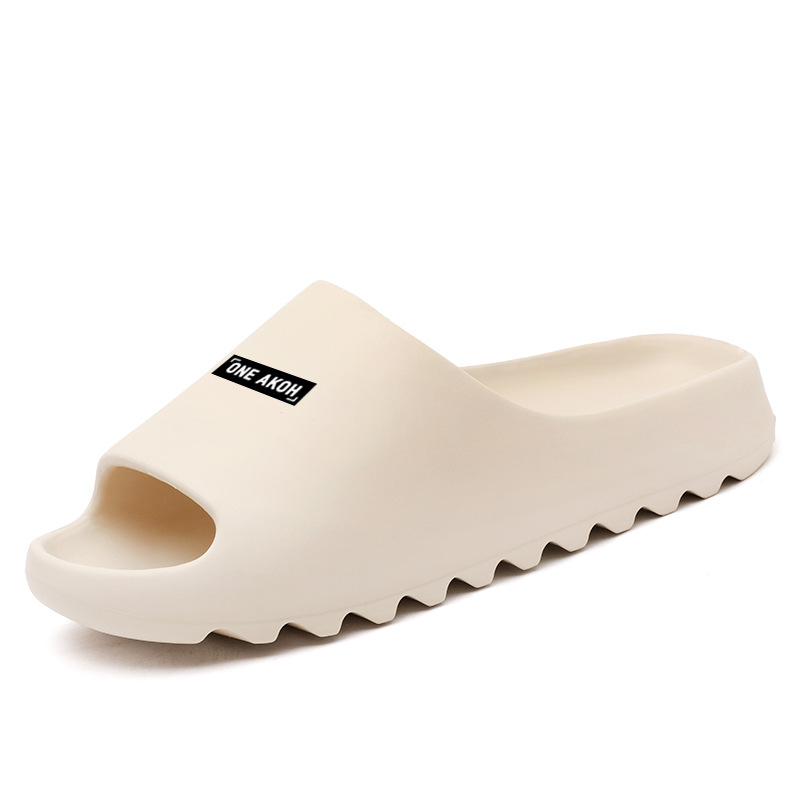 Sandalias y pantuflas de verano para mujer, sensación antideslizante de pisar heces 2025, sandalias deportivas de fondo grueso, estilo de pareja masculina, chanclas caseras