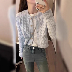 クロスボーダー卸売り秋冬優しい風キャンディー色麻花ニットセーター女性カーディガン学院風ショートコート