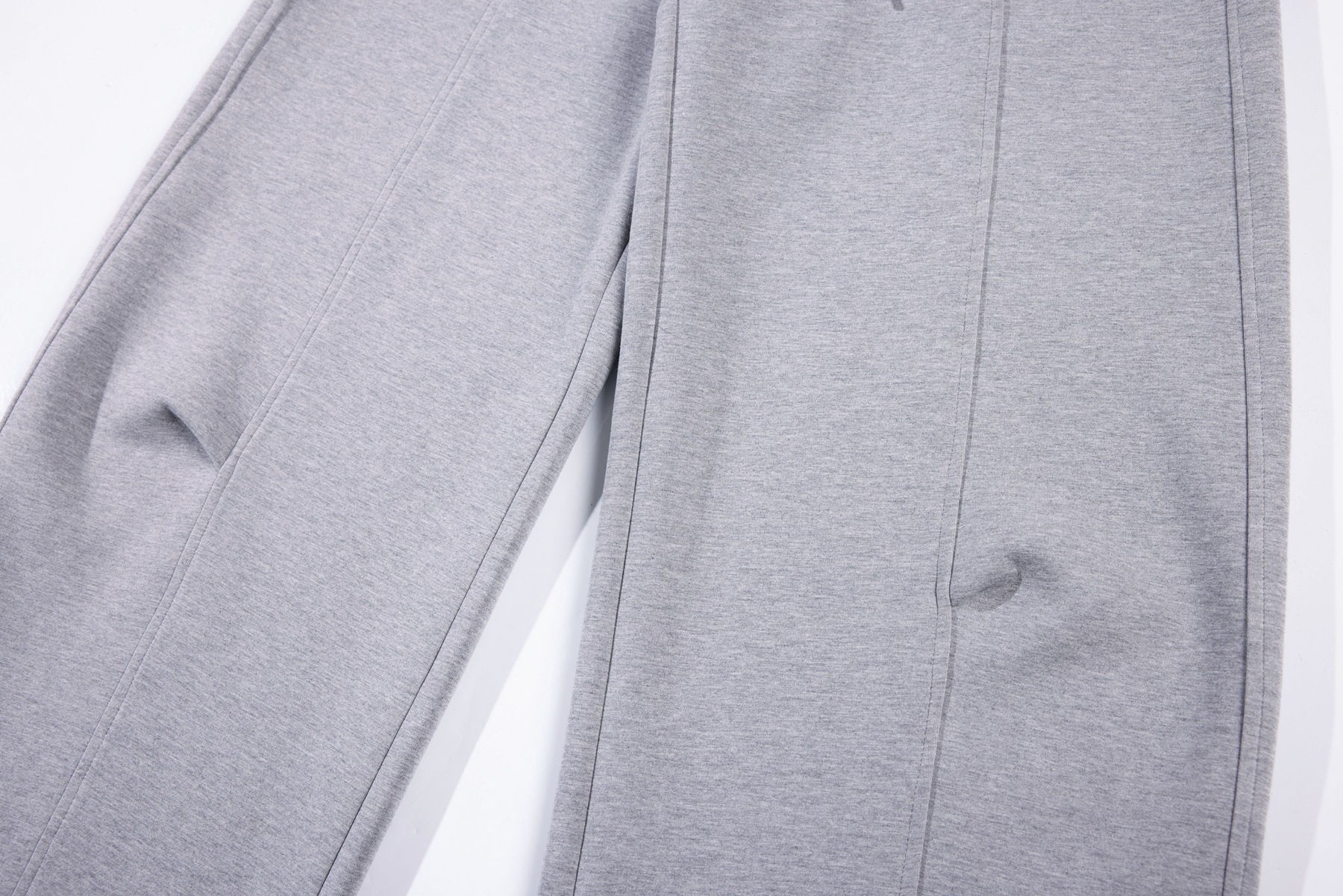 Joggers unisexes déstructurés – Pantalon de survêtement streetwear oversize avec ourlet biseauté et technologie anti-froissage (24 % coton, gris, S-XL)_voghion.com
