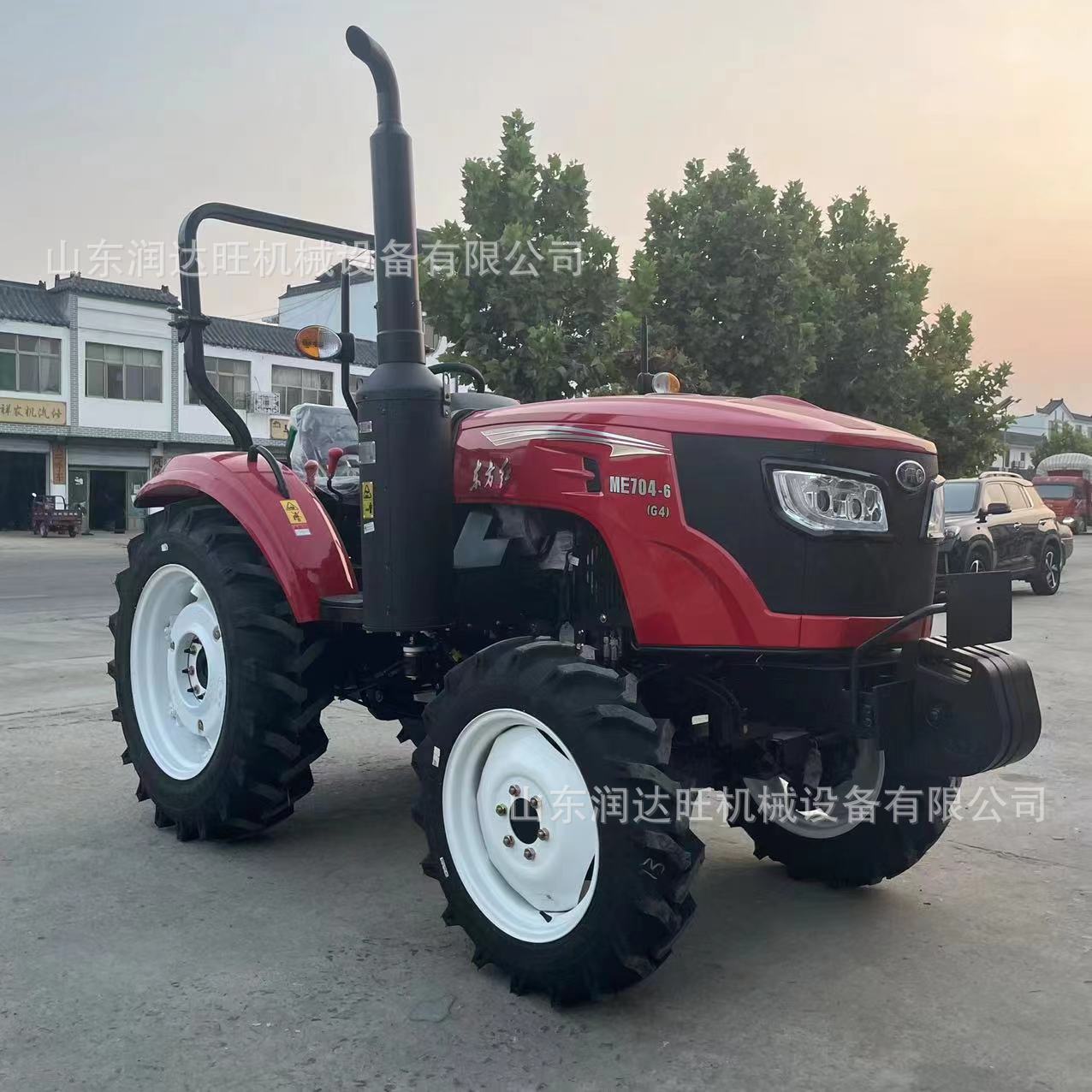 704四驱农用拖拉机 旋耕犁地运输四轮拖拉机 多用途农用拖拉机