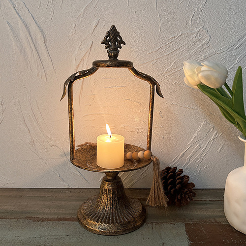 Elegant European retro distressed desktop candle holder, French high-leg iron decorative tray, geometric styling photography prop, jewelry stand