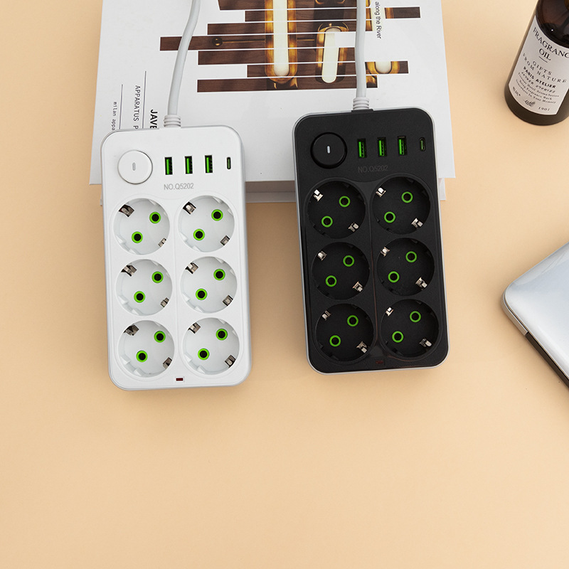 Q5202 # estándar europeo 6 12 jack caja negra caja blanca bolsa 3USB + 1 Tipo-c interruptor de control general