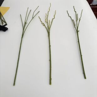 Manufacturer Wholesale Pine Leaf Fern Various Flower Stems Artificial Plants Rose Christmas Qingming Flower Stems