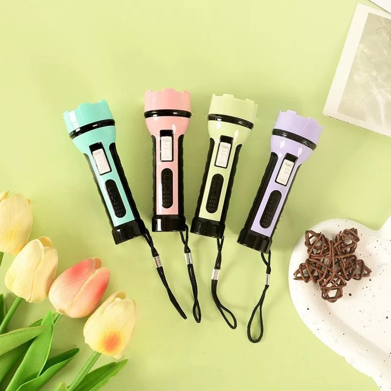 LED de plástico pequeño juguete luminoso antorcha electrónica de colgante conveniente para llevar pequeños regalos