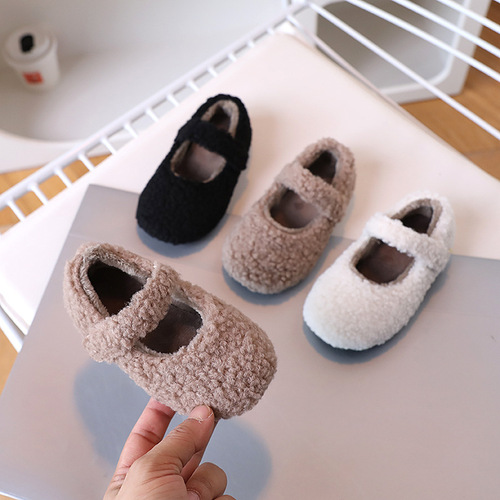 Girls furry shoes little girl plus velvet warm bean shoes  winter new Korean version retro princess shoes cross-border
