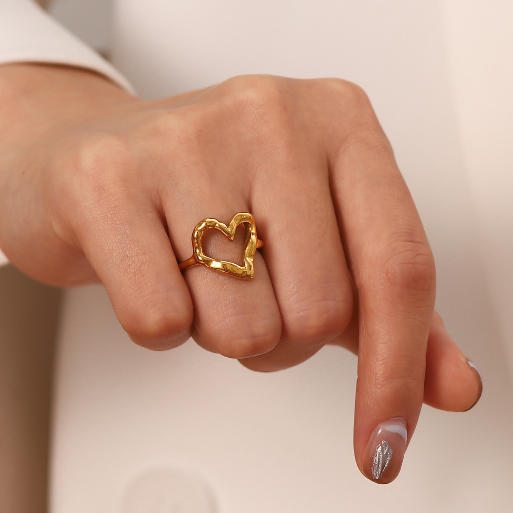 6g Weight Wholesale Jewelry IG Style Sweet Heart Shape 304 Stainless Steel 18K Gold Plated Hollow Out Rings
