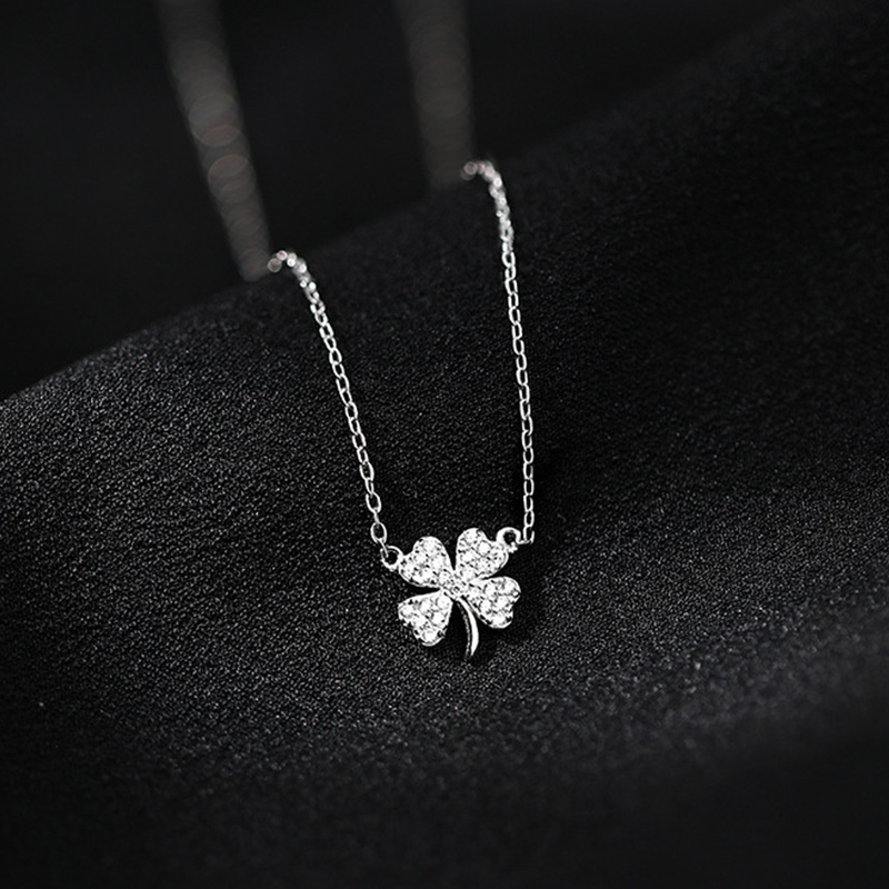 Silver four-leaf flower necklace # Xl114