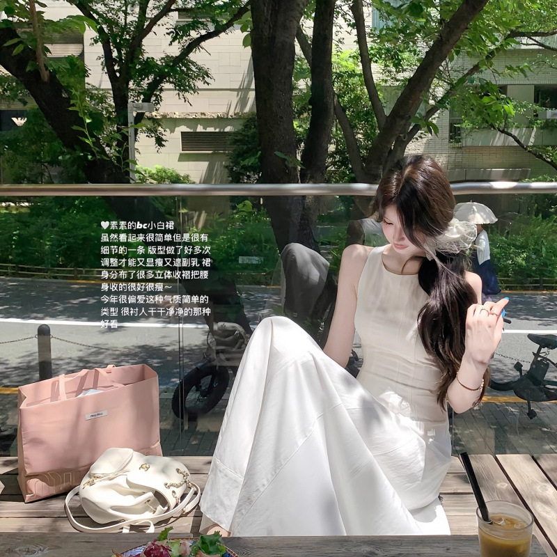 韩系时尚无袖背心连衣裙女夏季设计感小众修身显瘦温柔风休闲长裙|undefined
