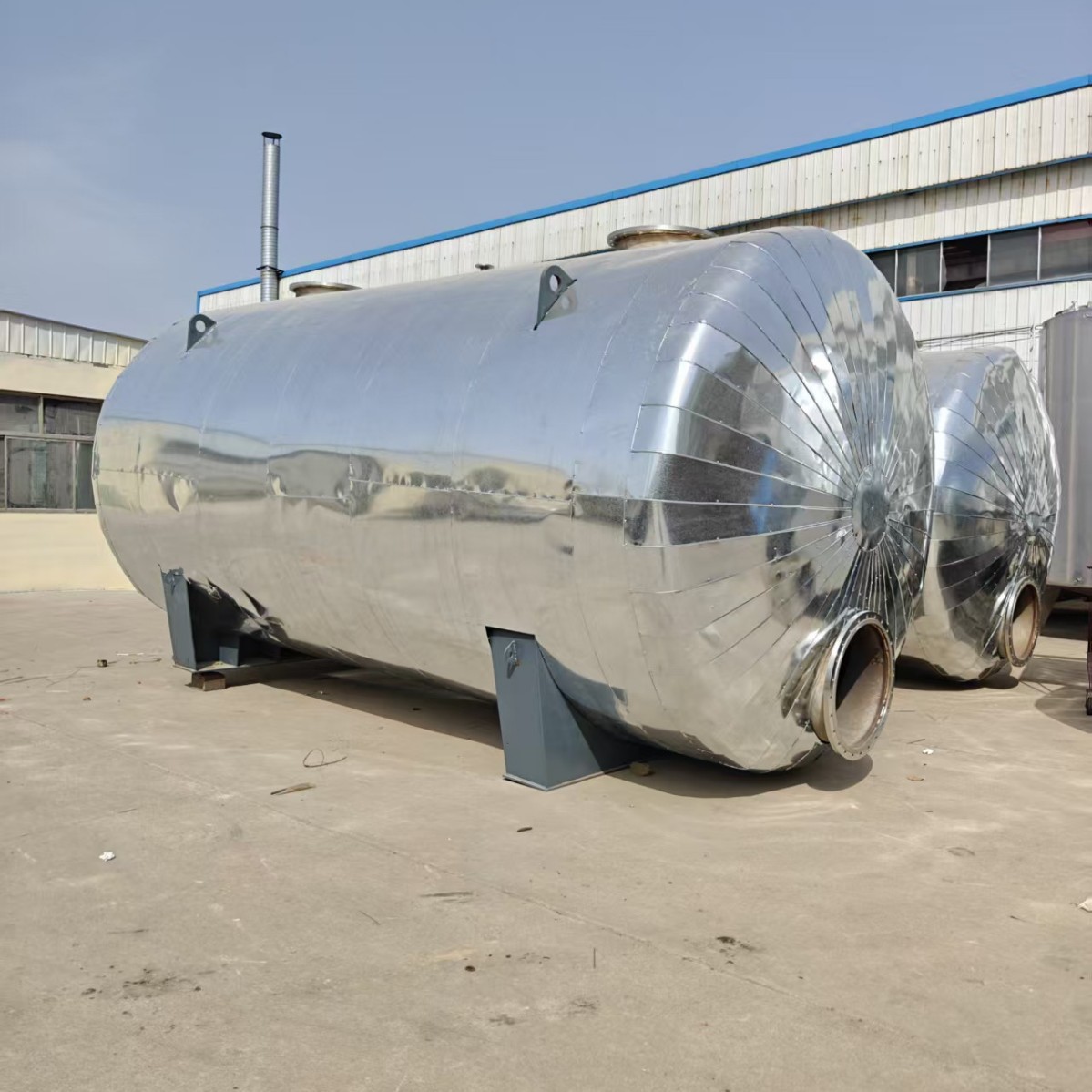 30吨卧式保温储罐 不锈钢储酒罐 白酒存储罐 50吨饮料储罐厂家
