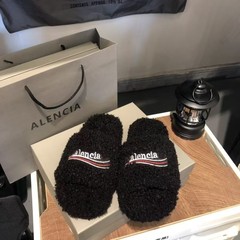 パリファーテーラースリッパレディースカジュアルアウターウェア秋冬新スタイルbファミリー刺繍レターファミリーワンラインカップルファースリッパ