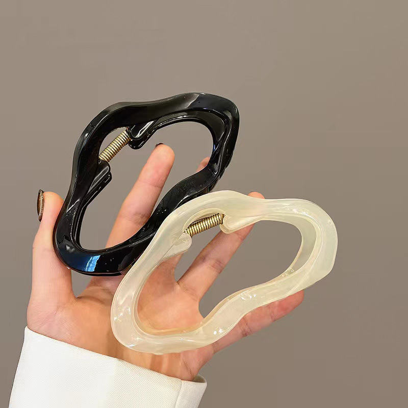 Women's Casual Simple Style Clouds Plastic Hair Claws display picture 9