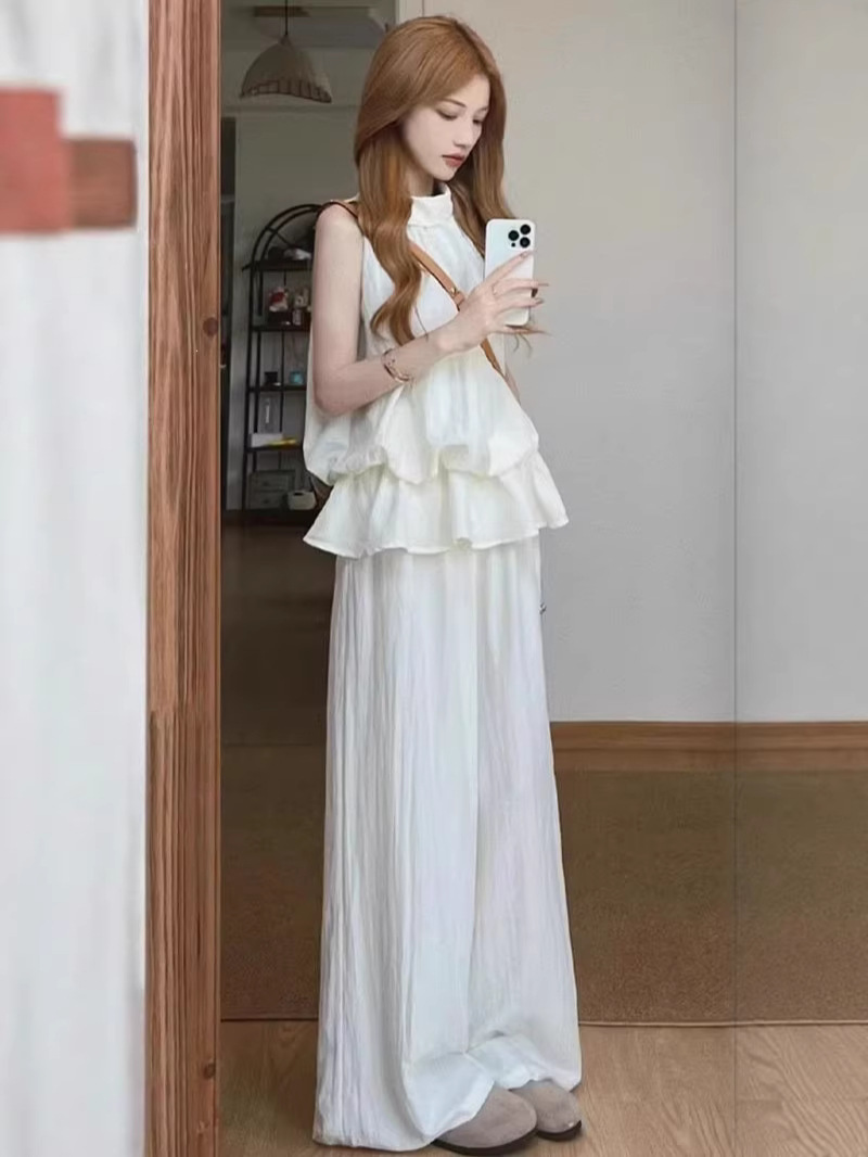 法式温柔白色挂脖上衣女2026夏季新款气质小众无袖背心休闲裤套装