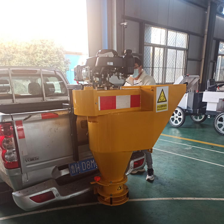 城市路面冬季除冰除雪撒盐机 皮卡车挂式汽油离心式融雪剂撒布机