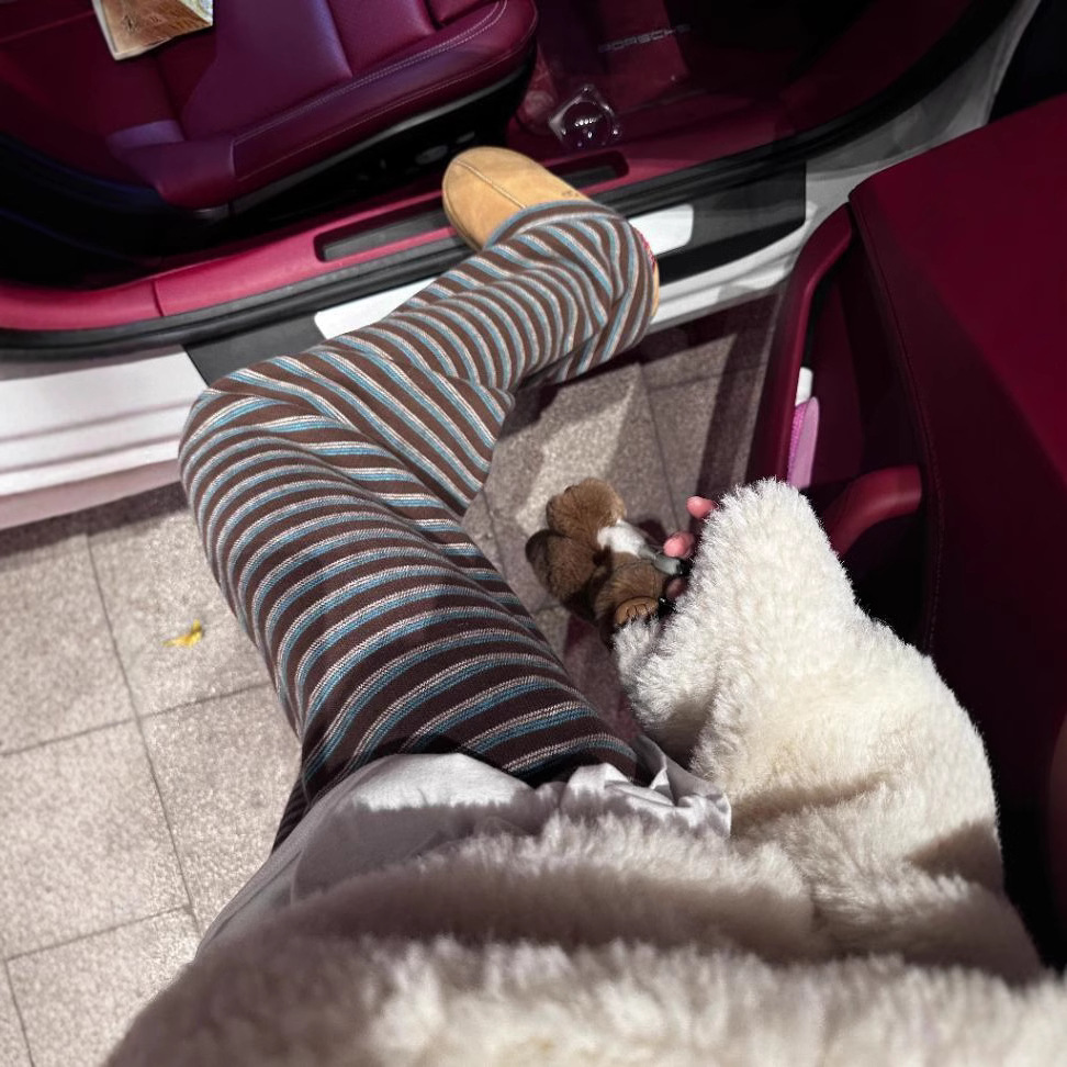 550克重加绒加厚侧面无缝 巨显瘦显高咖色色织条纹裤