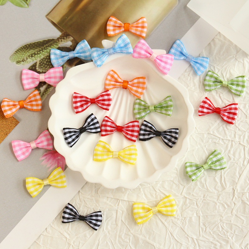 Hair band with bow