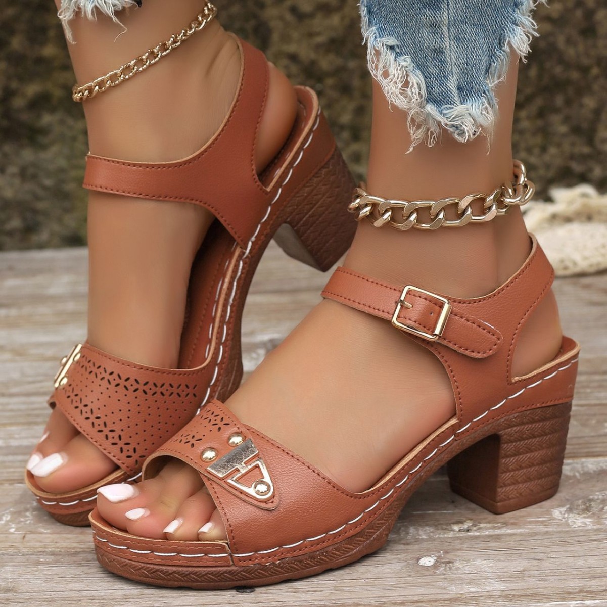 Cross-Border 2026 New Large-Size Solid Color Studded Fashion Women's Slip-On Buckle Strap Chunky High-Heeled Sandals Cross-Border Sandals