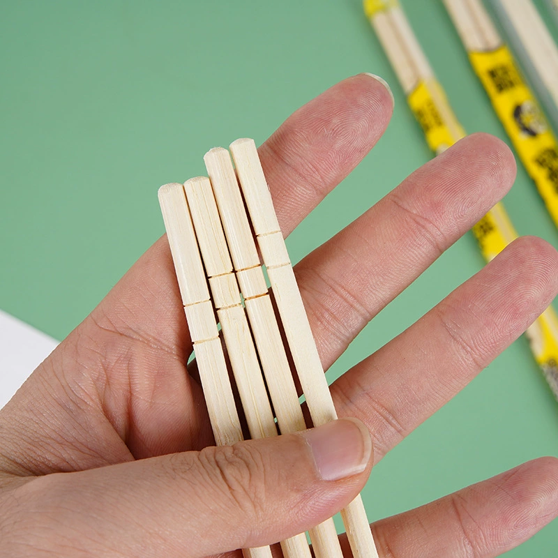 Spot wholesale disposable chopsticks for household takeaway fast food hygienic round chopsticks convenient bamboo chopsticks individually packaged