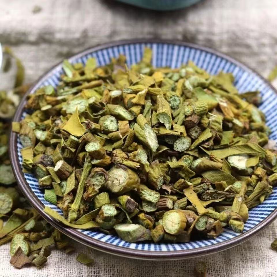 Sang Ji Sheng Powder Mulberry Mistletoe Ground Herb 500g Bulk Pack in use
