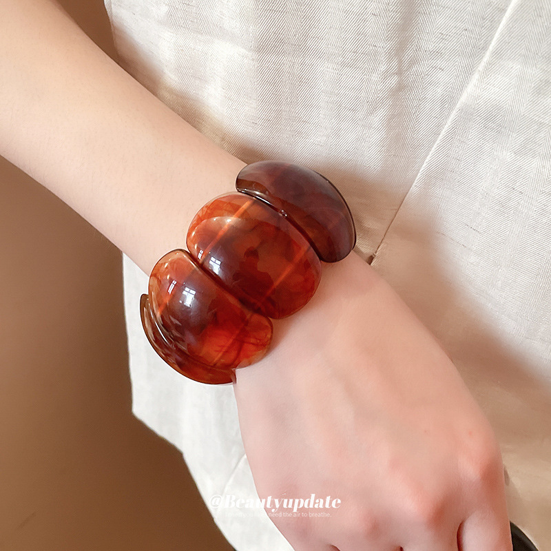 Maillard otoño e invierno pulseras elásticas ovaladas, pulsera de personalidad de nicho, temperamento de moda, joyería de alta gama de lujo ligero