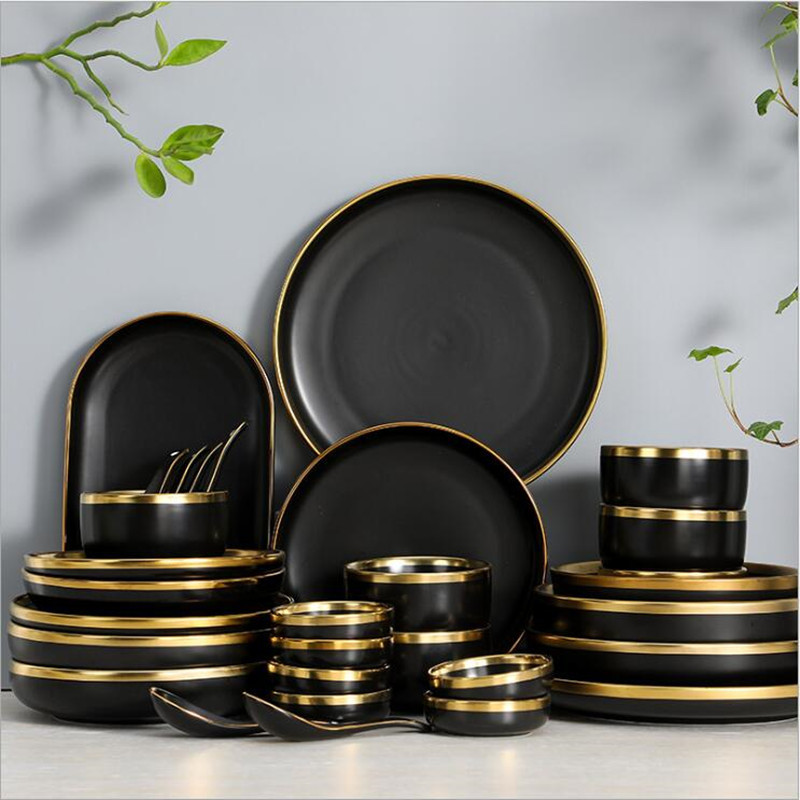 Gilt Rim Black Porcelain Dinner Plates K...