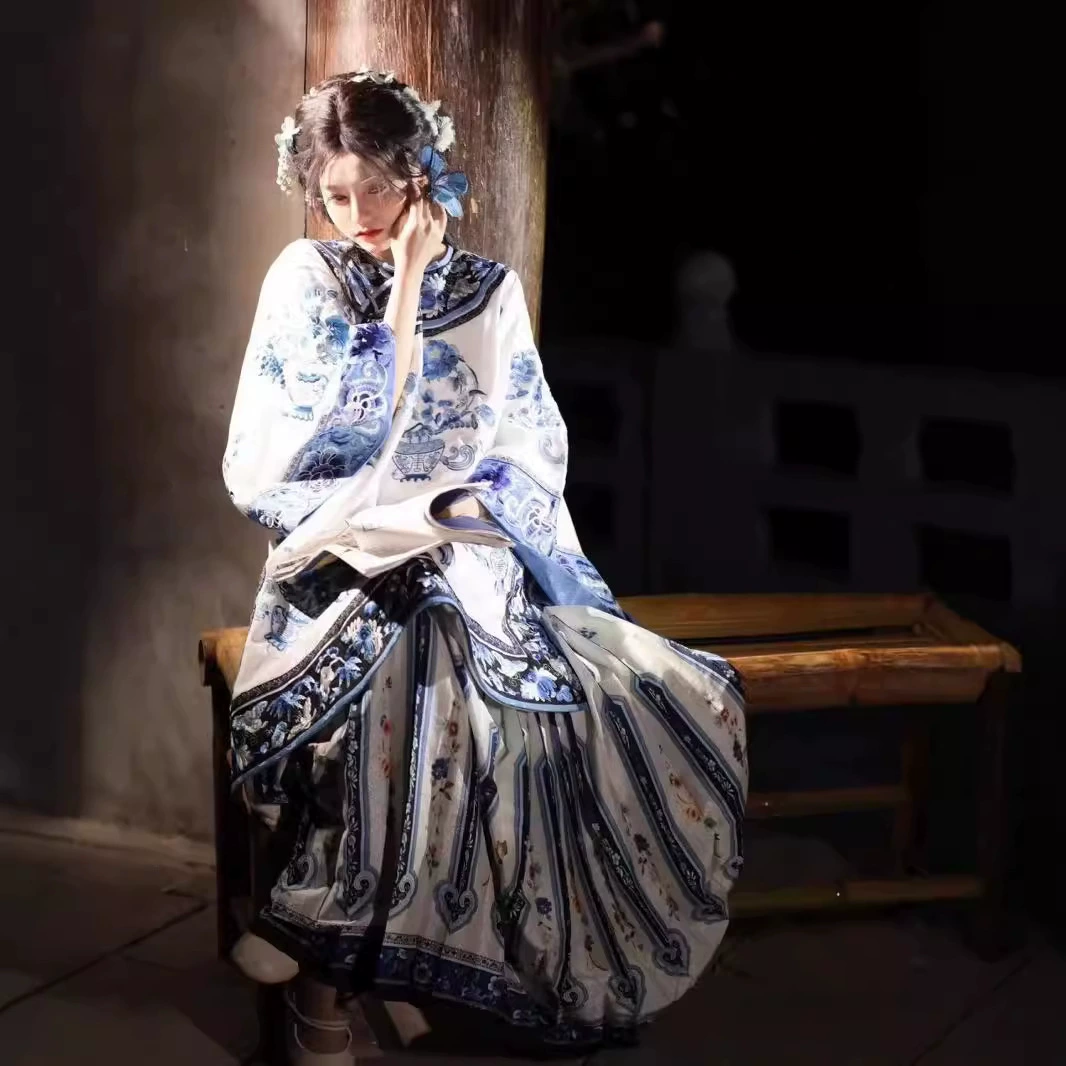Одежда с флагом Gege, одежда династии Цин, костюм из сине-белого фарфора Цин, верхняя плиссированная юбка с принтом для тяжелой промышленности, новый костюм династии Цин Хань