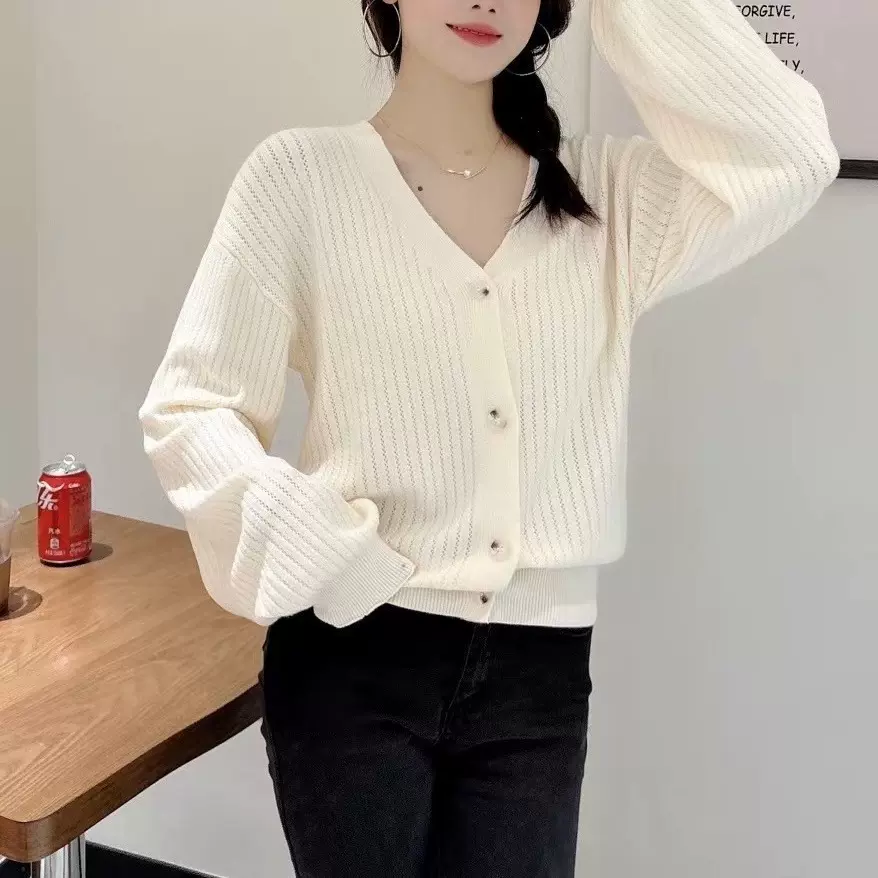 V领长袖针织开衫女秋冬季新款软糯减龄纯色显瘦修身简约上衣外套