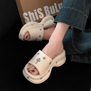 �ٴ����e���һ����Ь�ļ����߲�ʺ�оW�t�r�аٴ�ܛ��ɳ������Ů