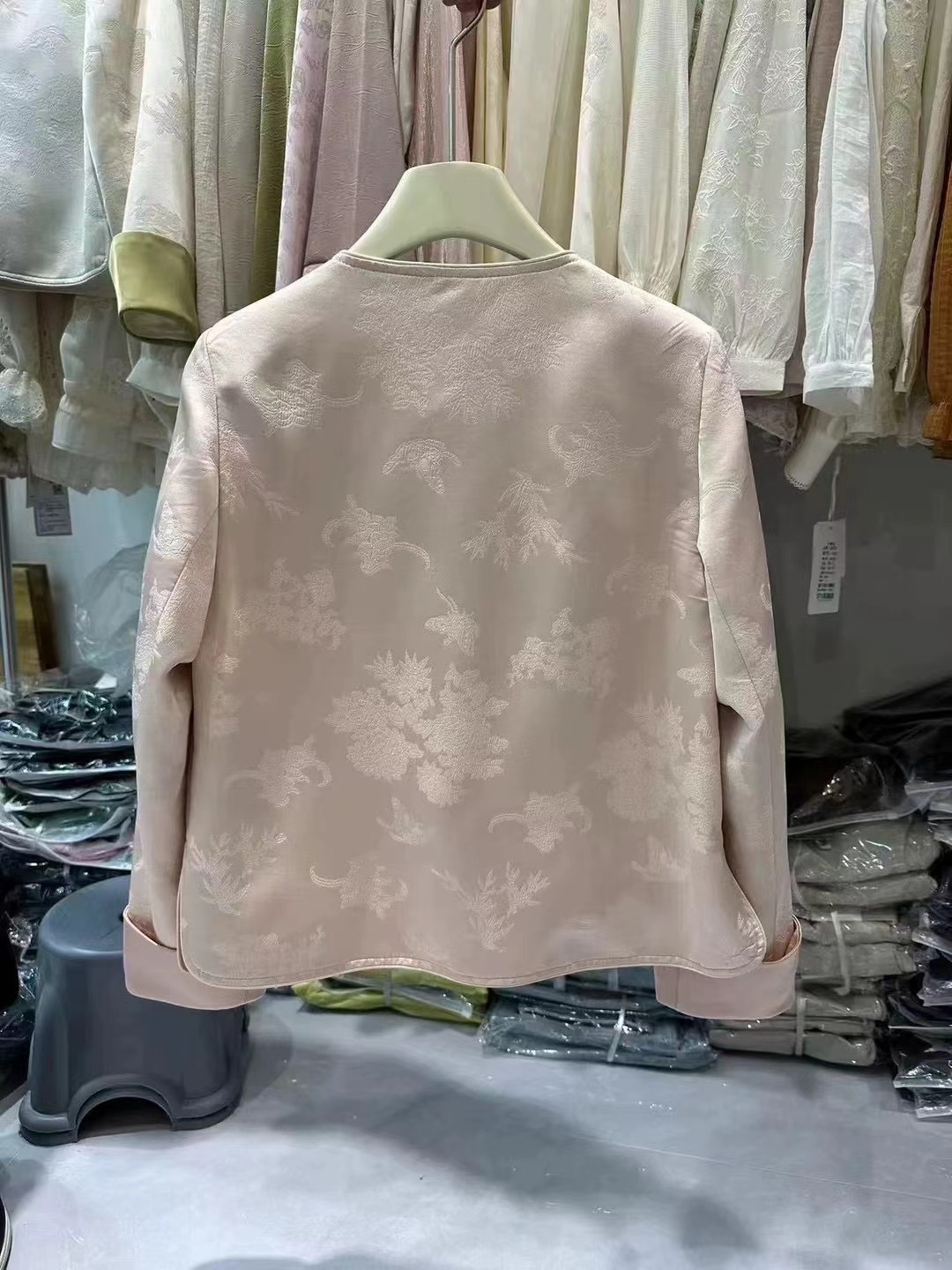 2F6548E9-2457-44E6-8979-F48FFA