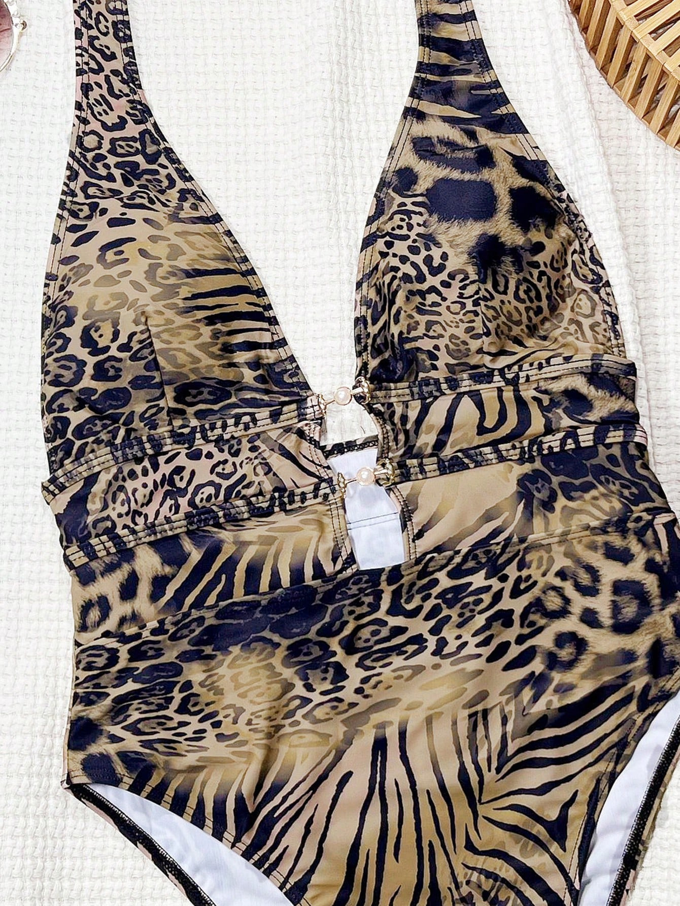 2025 New Tiger Print Sexy Two Piece Bikini European And American Style Swimsuit Direct Factory Sales_ecoleips.com