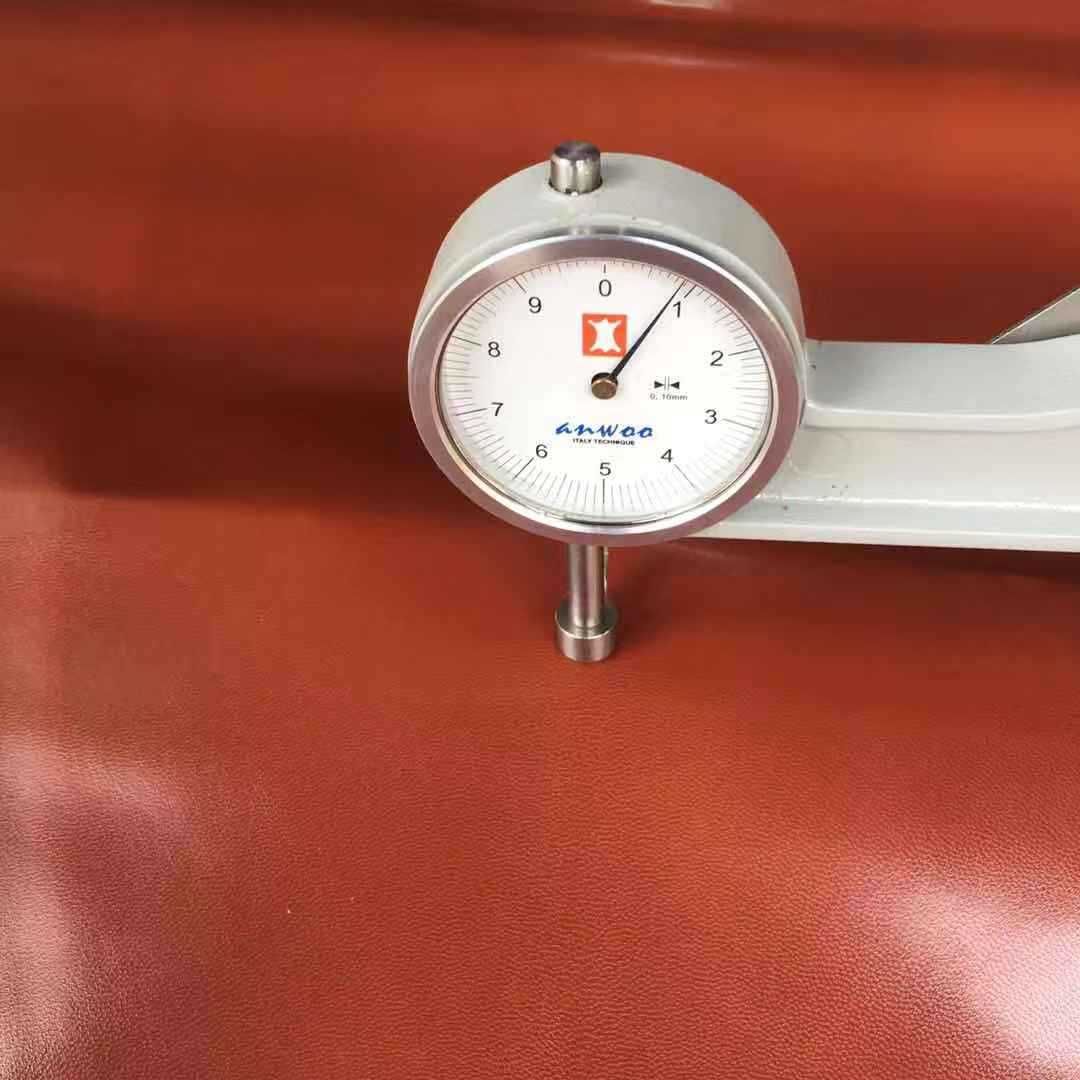 옐로우 다크 브라운