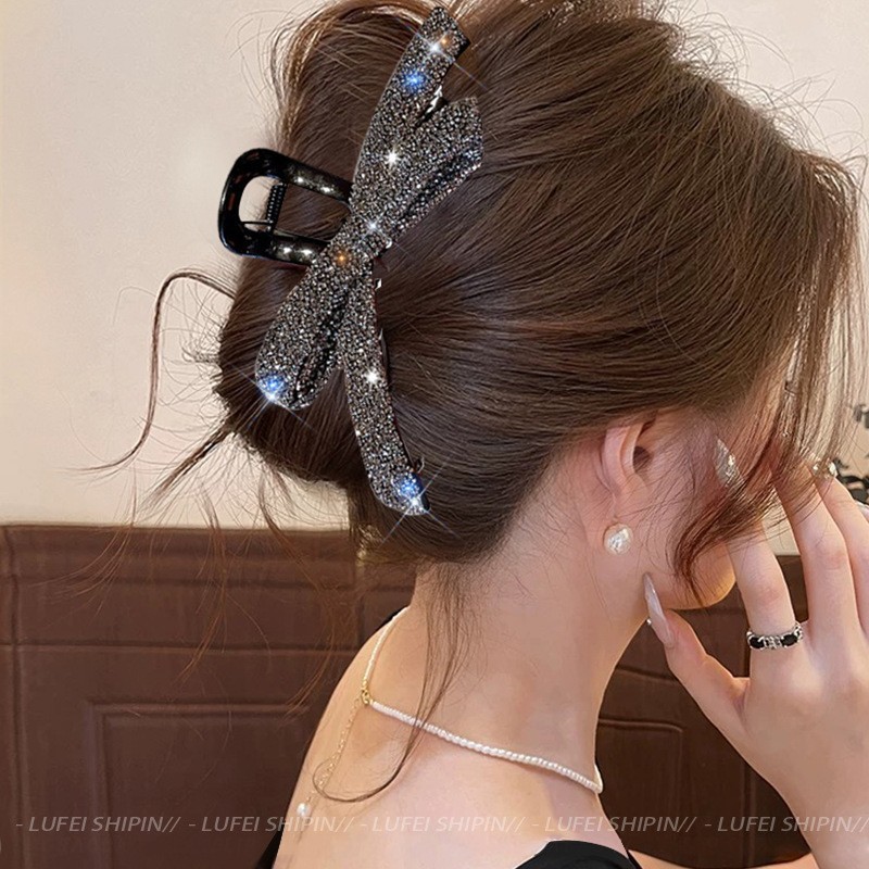 2026秋冬ミンクファー毛皮ヘアクリップ、高級感のある後頭部用大型シャーククリップ、ハート型キラキラ輝くダイヤモンド付き毛皮ヘアクリップ