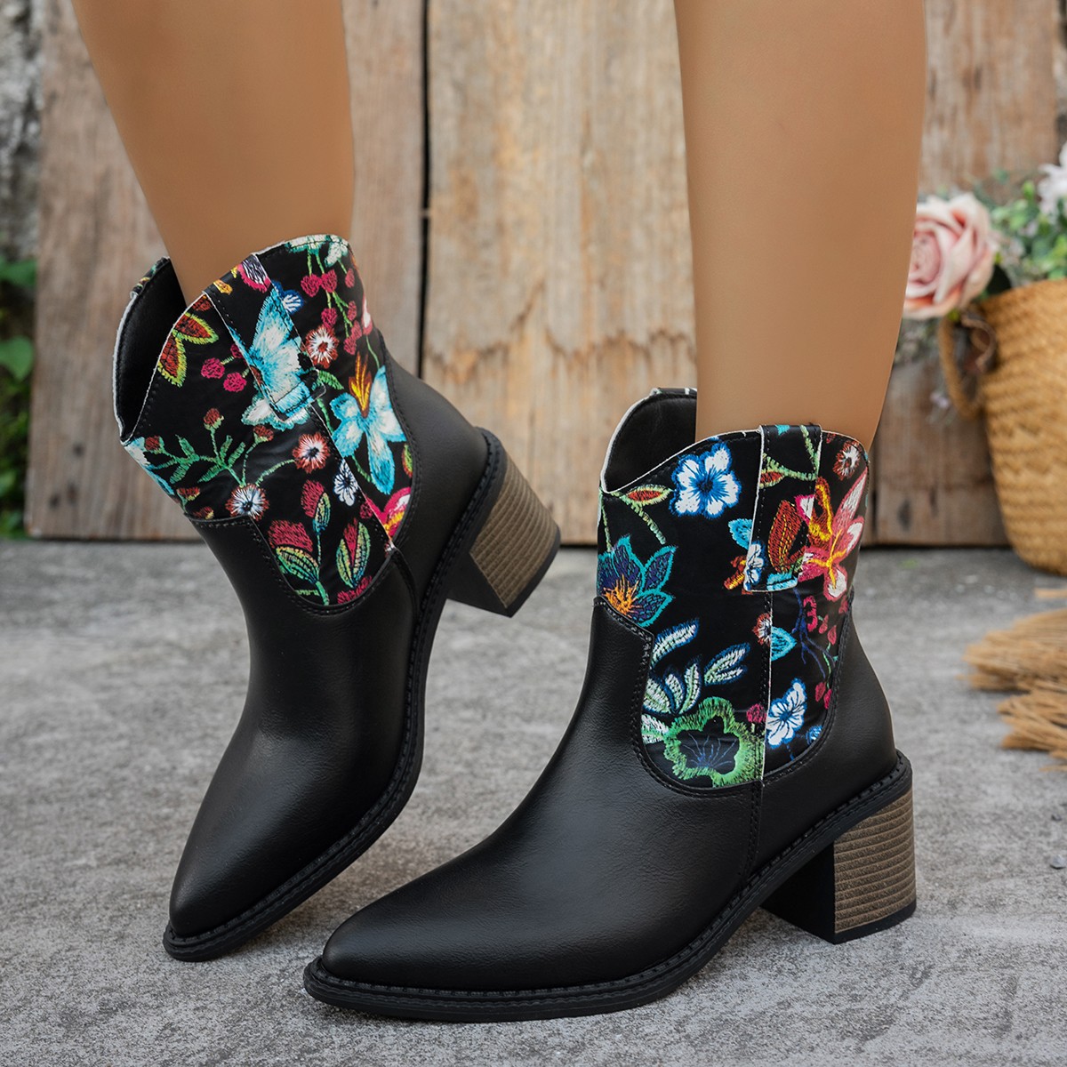 European and American Cross-Border Export Large Size Pointed Toe Short Denim Boots for Women Autumn and Winter New Low-Heeled Color Matching Boots for Women