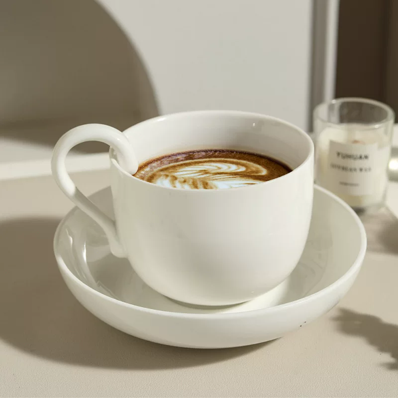 Coffee high-end sophisticated concentrated afternoon tea, set