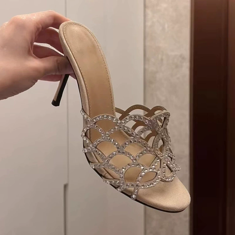 Европейские и американские сексуальные туфли-лодочки на шпильке для женщин, лето 2025, новые босоножки на высоком каблуке с открытым носком и стразами, интернет-знаменитости, сандалии с вырезами в одном стиле