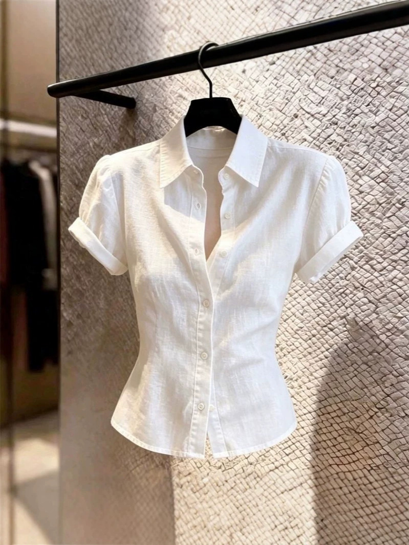 Áo sơ mi nữ trắng cổ lật tay ngắn phong cách nhẹ nhàng — trắng