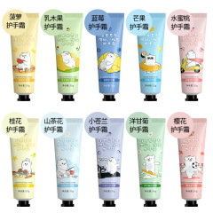 金尼雅花果ハンドクリームは脂っこい香りを潤いません。水を補給して保湿クリームを保護します。