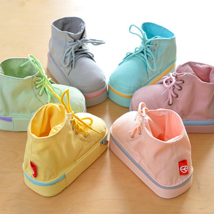 Creative Canvas Shoes Style Stationery Box Boys and Girls Fresh Martin Boots Pencil Bag Stationery Bag Pen Box
