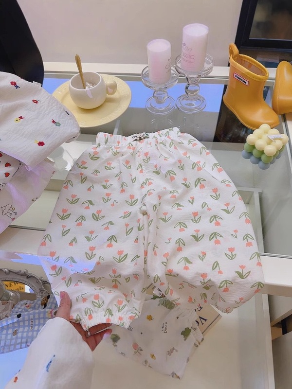 子供の夏の新しいかわいい防蚊パンツファッショナブルな夏のスタイルの漫画カジュアルチェック柄ホーム服男の子と女の子用|undefined