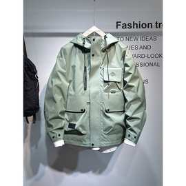 山系户外防水冲锋衣外套男士2025秋季新款宽松工装连帽防风夹克男