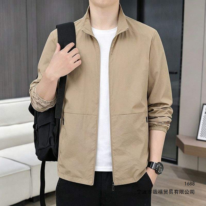 Lightweight and breathable men's sun protection jacket for summer, suitable for young students, fishing, solid color, simple and casual, stand collar, thick, in stock.
