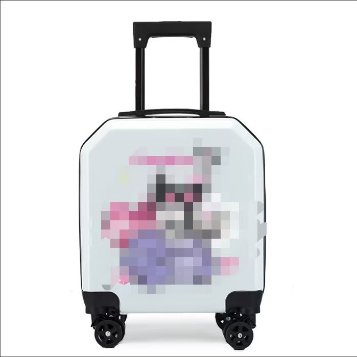 경사진 흰색 돼지 타기 쿠로미