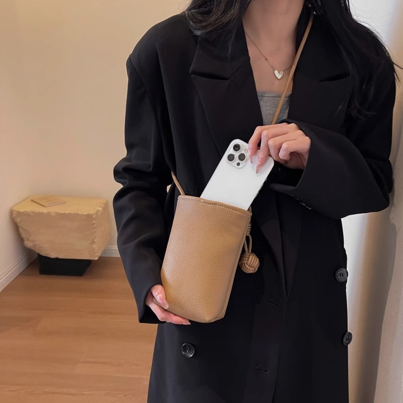 Versatile Lightweight Women's Crossbody Phone Bag Shoulder Bag_voghion.com