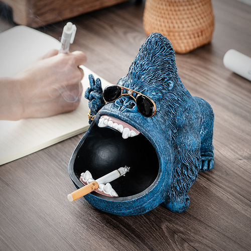 Cross-border exclusive supply of creative cartoon bully ashtrays for home living room and office decorations retro ceramic animals