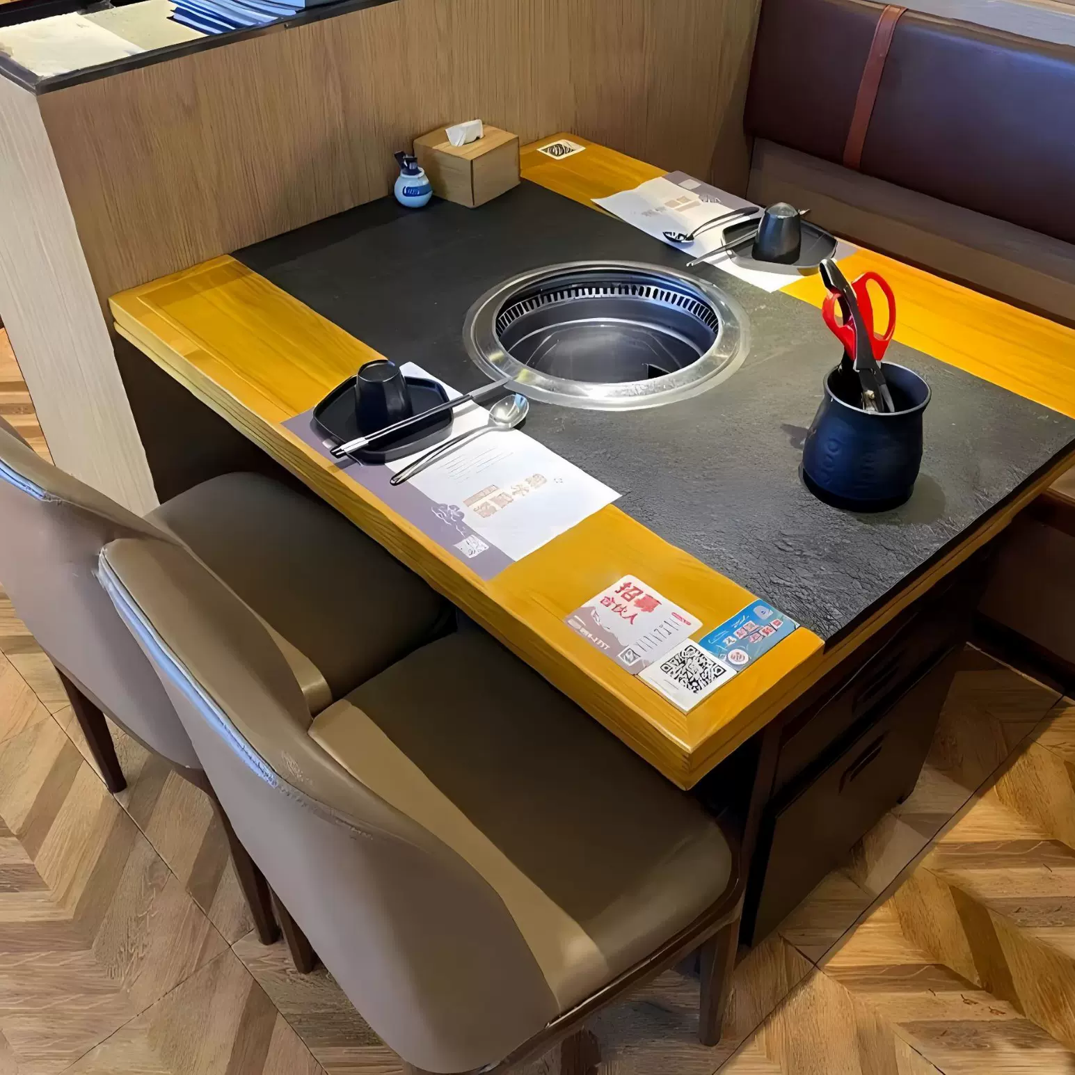 商用火锅桌子电磁炉一体串串实木岩扳大理石桌椅组合无烟火锅桌