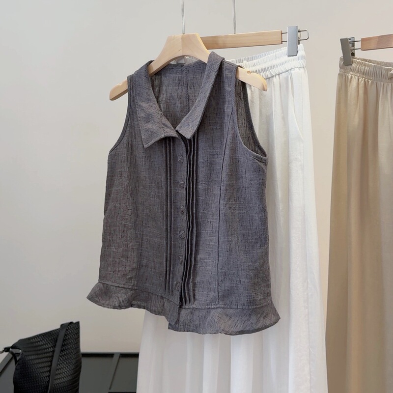 Retro Gray Linen Sleeveless Shirt for Women, Summer Design with a Stylish Turn-Down Collar, Slim Fit, Simple and Chic, Versatile Top
