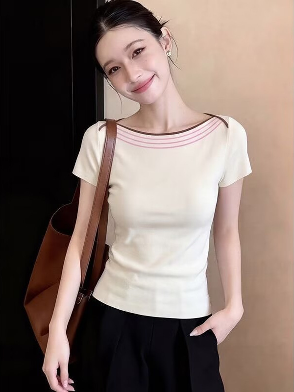 Áo thun ngắn tay nữ cổ tròn phong cách Hàn Quốc, thiết kế ôm eo tôn dáng — màu trắng