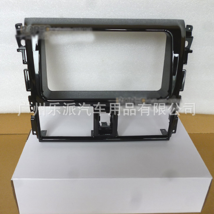 适用于14款丰田威驰 雅力士致炫新威驰DVD导航面板通用机改装面框